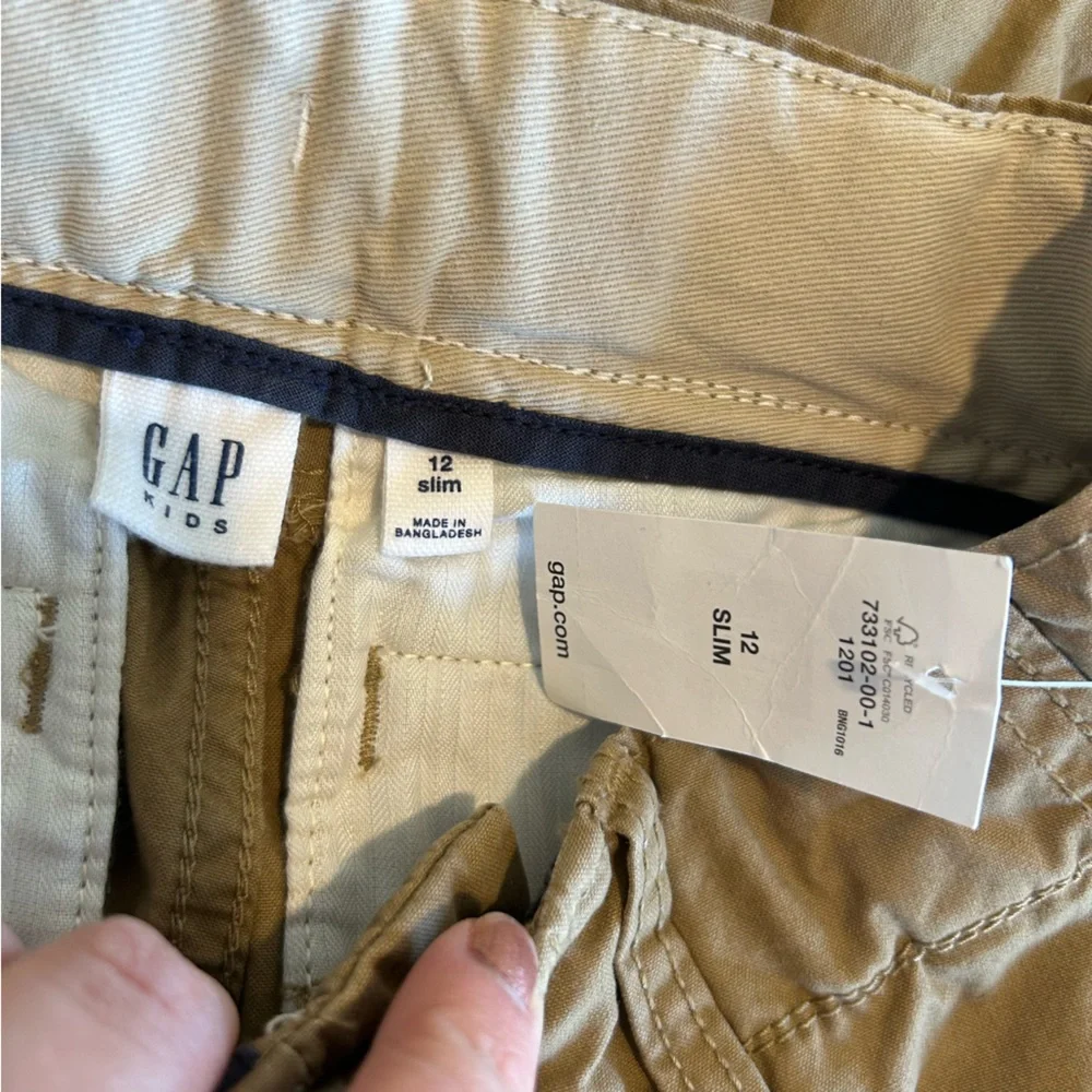 NEW Gap‎ Kids 100% Cotton Khaki Cargo Shots Size 12 Slim